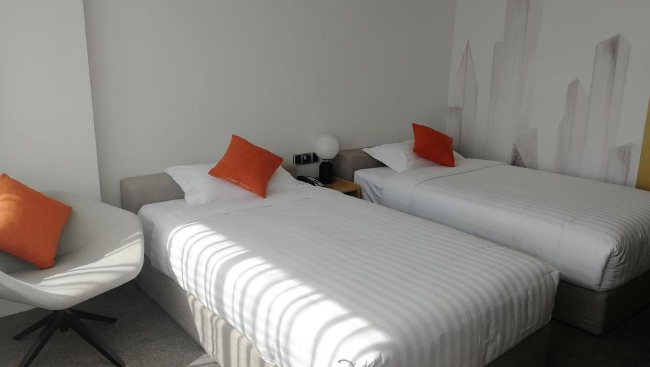 Ln Residence Changdi - New Aiqun Building - Canton Fair Free Shuttle Bus During Canton Fair Period Extérieur photo